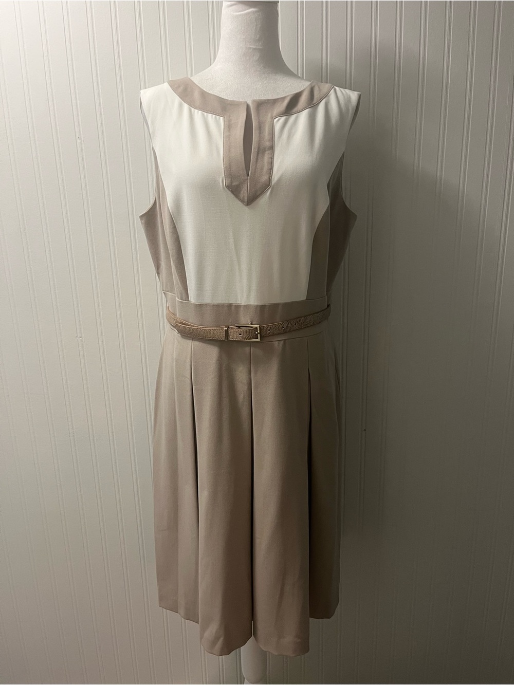 Tahari Authur S Levine Sleeveless Cream and Taupe Midi Dress with Belt